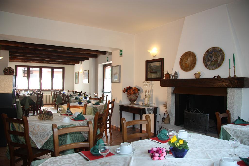 Hotel La Locanda ستريزا المظهر الخارجي الصورة