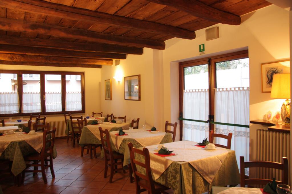 Hotel La Locanda ستريزا المظهر الخارجي الصورة