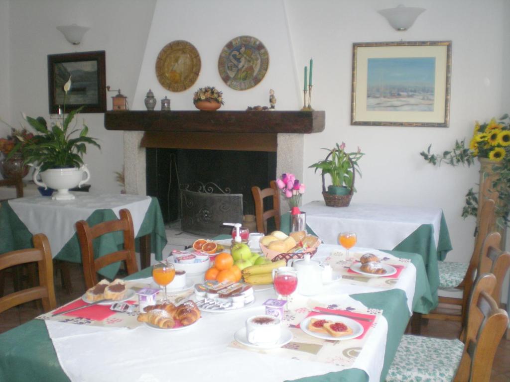 Hotel La Locanda ستريزا المظهر الخارجي الصورة